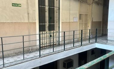 Oficina frente a Plaza Lavalle
