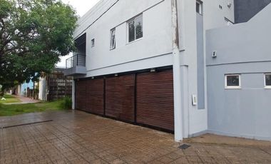 Departamento duplex independiente en alquiler de 2 dormitorios