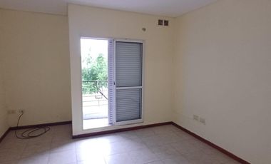 Departamento duplex independiente en alquiler de 2 dormitorios