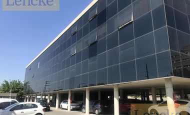 Lencke Vende - Excelente oficina c/4 cocheras, se recibe bien en parte de pago
