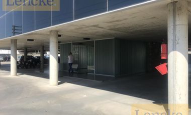 Lencke Vende - Excelente oficina c/4 cocheras, se recibe bien en parte de pago
