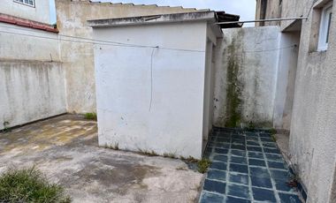 VENTA EDIFICIO DOS PLANTAS LA LUCILA DEL MAR