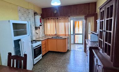 VENTA EDIFICIO DOS PLANTAS LA LUCILA DEL MAR