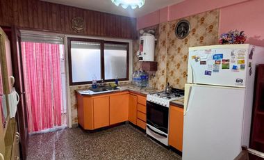 VENTA EDIFICIO DOS PLANTAS LA LUCILA DEL MAR