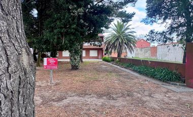 VENTA EDIFICIO DOS PLANTAS LA LUCILA DEL MAR