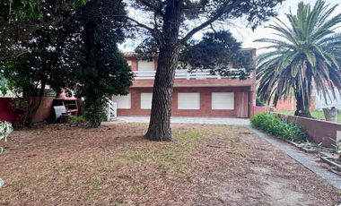 VENTA EDIFICIO DOS PLANTAS LA LUCILA DEL MAR