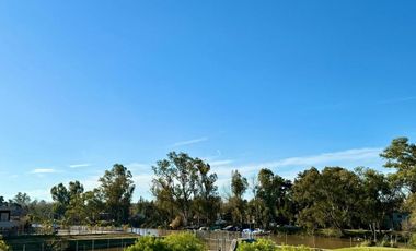 Alquiler Anual Casa 4 amb. al río con Amarra barrio El Canal Villanueva Tigre