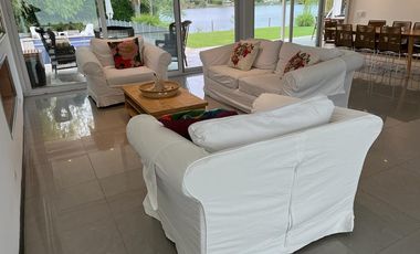 Casa AMOBLADA  a la laguna,  con 4 dormitorios en LOS SAUCES - NORDELTA