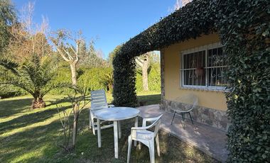 Casa de campo en entorno arbolado y tranquilo – La Araucaria, Lobos, Calle 11