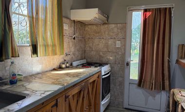 Casa de campo en entorno arbolado y tranquilo – La Araucaria, Lobos, Calle 11