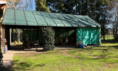 Casa de campo en entorno arbolado y tranquilo – La Araucaria, Lobos, Calle 11