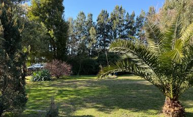 Casa de campo en entorno arbolado y tranquilo – La Araucaria, Lobos, Calle 11