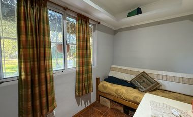 Casa de campo en entorno arbolado y tranquilo – La Araucaria, Lobos, Calle 11