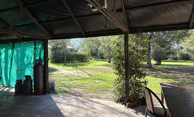 Casa de campo en entorno arbolado y tranquilo – La Araucaria, Lobos, Calle 11