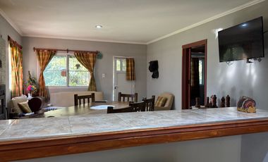 Casa de campo en entorno arbolado y tranquilo – La Araucaria, Lobos, Calle 11