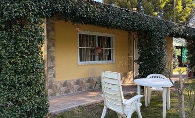 Casa de campo en entorno arbolado y tranquilo – La Araucaria, Lobos, Calle 11