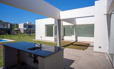 Casa - Prados del Oeste