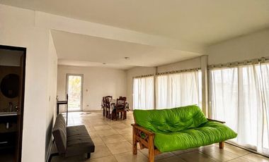 Moderna casa con gran vista - Villa Chocón Medio