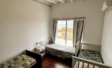 Moderna casa con gran vista - Villa Chocón Medio