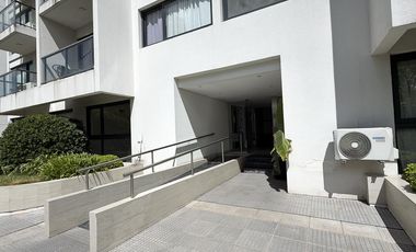 Dos ambientes en P.B con patio y parrilla en Vilanova