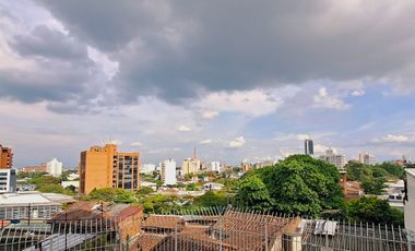 Apartamento en venta primer piso barrio Santa Mónica residencial, Norte de Cali