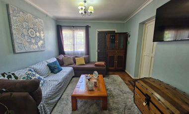 Grace Kelm Vende, Casa 177 m2/ 477m2 terr/5 d/ 2bañ/ piscina y quinch en Quinta Normal