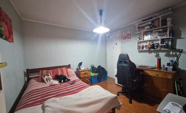 Grace Kelm Vende, Casa 177 m2/ 477m2 terr/5 d/ 2bañ/ piscina y quinch en Quinta Normal