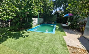 Grace Kelm Vende, Casa 177 m2/ 477m2 terr/5 d/ 2bañ/ piscina y quinch en Quinta Normal