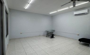 LOCAL EN RENTA, PLAZA PREMIUM, CIUDAD DEL CARMEN, CAMPECHE