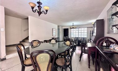 Manga - Venta de Casa a pasos de la Bahía.