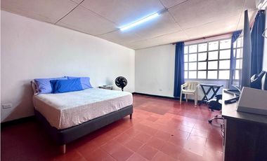 Manga - Venta de Casa a pasos de la Bahía.