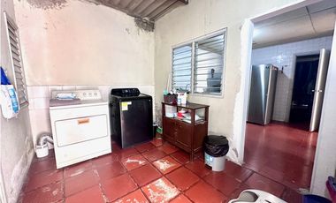 Manga - Venta de Casa a pasos de la Bahía.