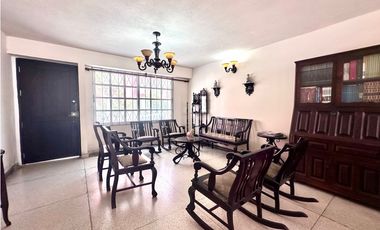Manga - Venta de Casa a pasos de la Bahía.