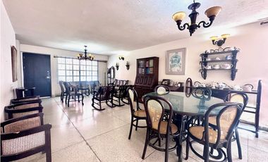 Manga - Venta de Casa a pasos de la Bahía.