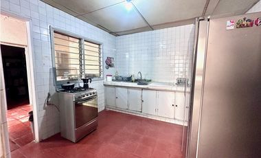 Manga - Venta de Casa a pasos de la Bahía.