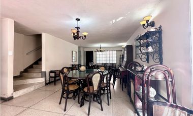 Manga - Venta de Casa a pasos de la Bahía.