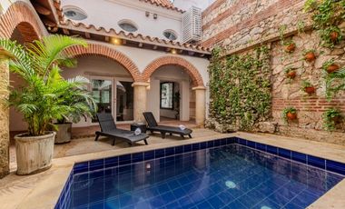 SE VENDE CASA EN EL CENTRO HISTORICO - SAN DIEGO