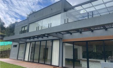 Casa en Arriendo en El Retiro