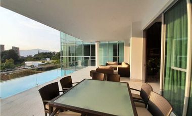 Venta lujosa Casa Poblado Balsos DL 9049400