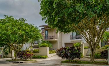 Alquilo Amplia y Cómoda Casa LB en PH Nativa, Panamá Pacífico