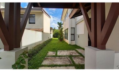 Alquilo Amplia y Cómoda Casa LB en PH Nativa, Panamá Pacífico