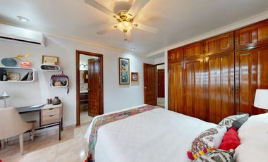 SE VENDE IMPRESIONANTE CASA DE 1.167M2 CON PISCINA EN DOS MARES AQ