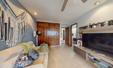 SE VENDE IMPRESIONANTE CASA DE 1.167M2 CON PISCINA EN DOS MARES AQ