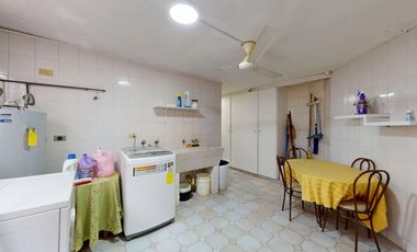 SE VENDE IMPRESIONANTE CASA DE 1.167M2 CON PISCINA EN DOS MARES AQ