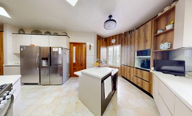 SE VENDE IMPRESIONANTE CASA DE 1.167M2 CON PISCINA EN DOS MARES AQ