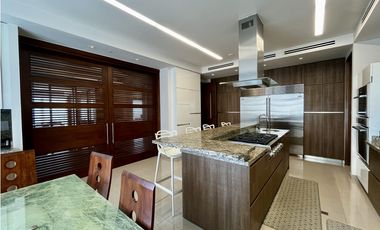 Se Vende Apartamento en Costa del Este