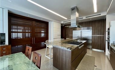 Se Vende Apartamento en Costa del Este