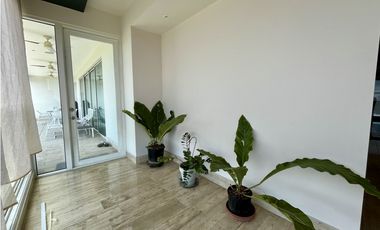 Se Vende Apartamento en Costa del Este