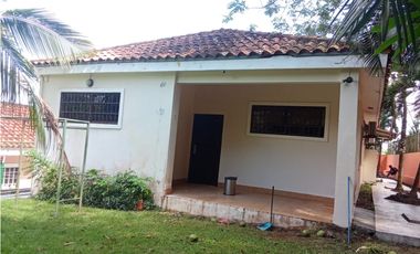 Casa en Venta en Las Cumbres, Las Lajas – Amplio Terreno