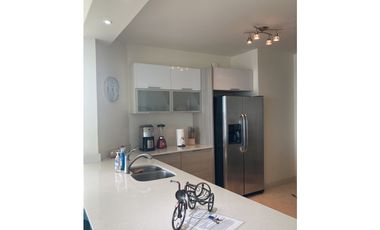 Apartamento en venta con balcón extendido en Veracruz